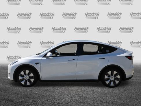 Used 2021 Tesla Model Y Long Range image 6