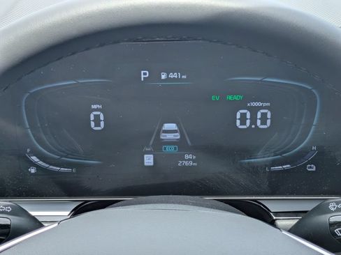 Used 2025 Kia Niro EX Touring FWD image 28