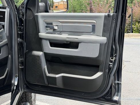 Used 2019 RAM 1500 Big Horn AWD/4WD image 37