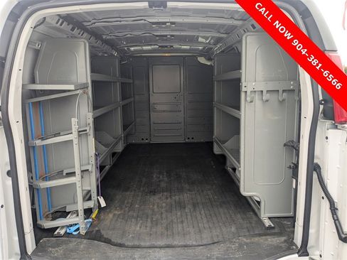 Used 2023 GMC Savana 2500 w/ Driver Convenience Package image 12