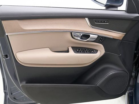New 2026 Volvo XC90 B5 Plus w/ Protection Package AWD/4WD image 10
