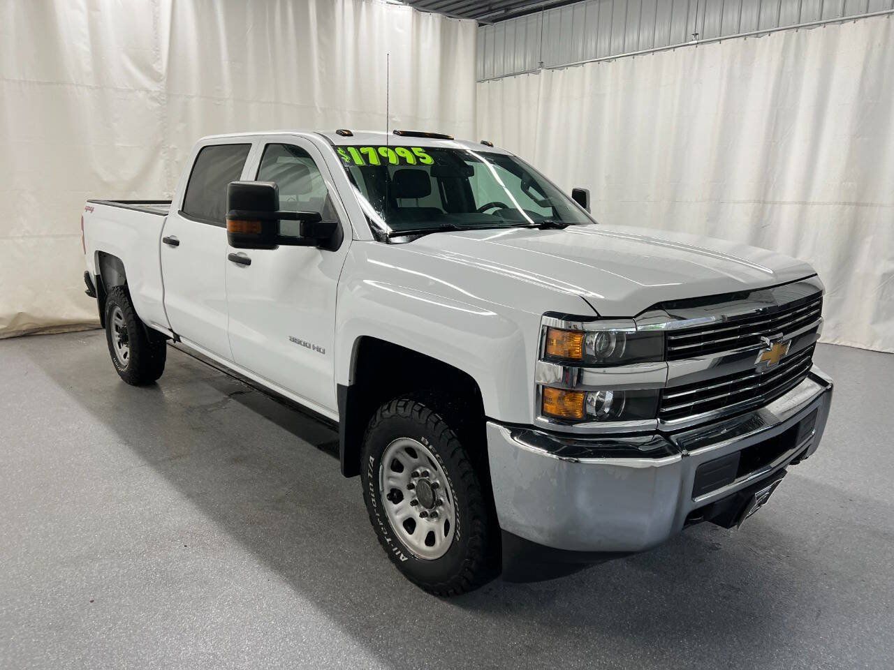 Used 2016 Chevrolet Silverado 3500 W/T w/ WT Convenience Package AWD/4WD image 3