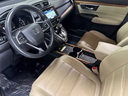 Used 2022 Honda CR-V Touring image 4