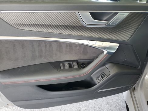 Used 2023 Audi RS 6 AWD/4WD image 15