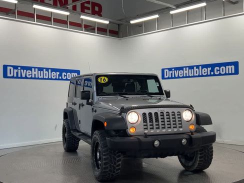 Used 2016 Jeep Wrangler Unlimited Sport w/ Quick Order Package 24S AWD/4WD image 5