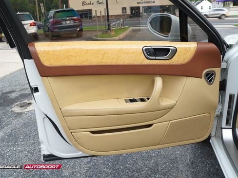 Used 2006 Bentley Flying Spur Flying Spur AWD/4WD image 15