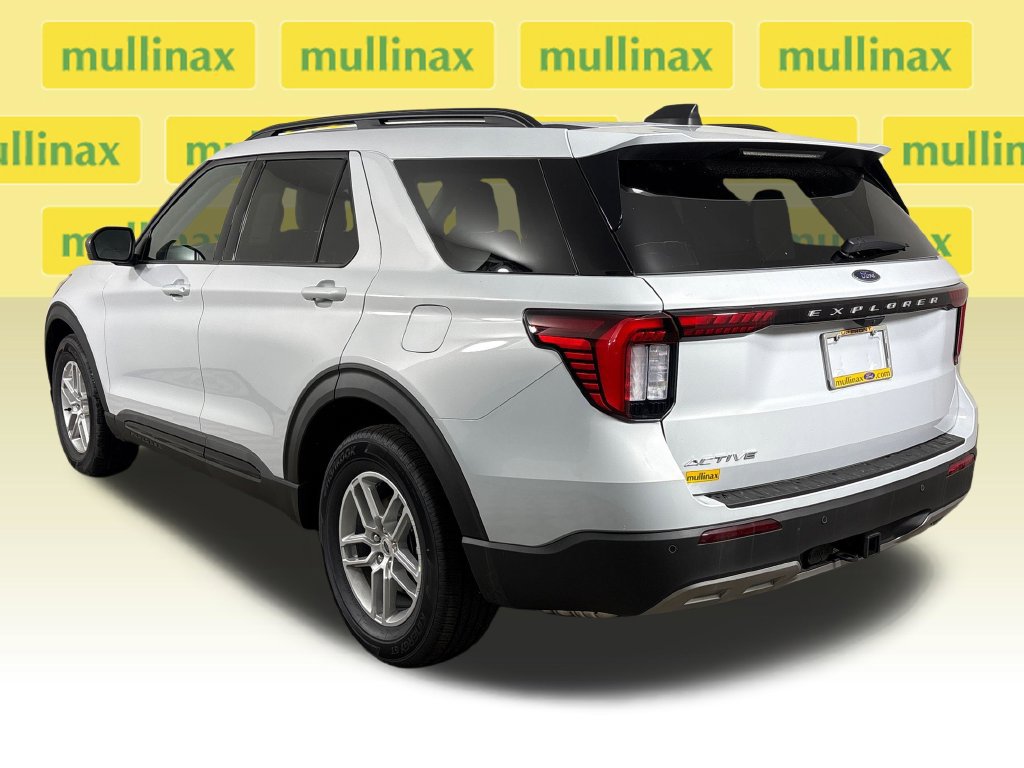 New 2026 Ford Explorer Active w/ Active Comfort Package RWD image 8