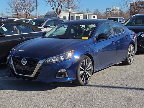 Used 2020 Nissan Altima 2.5 SR image 2