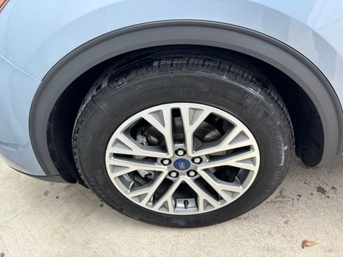 Used 2022 Ford Escape SEL image 8