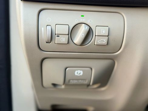 Used 2011 Volvo XC60 T6 image 29