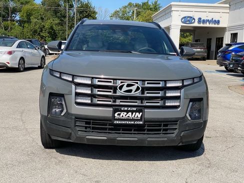 Used 2025 Hyundai Santa Cruz SEL FWD image 2