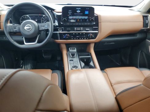 Used 2022 Nissan Pathfinder Platinum w/ Cargo Package image 21