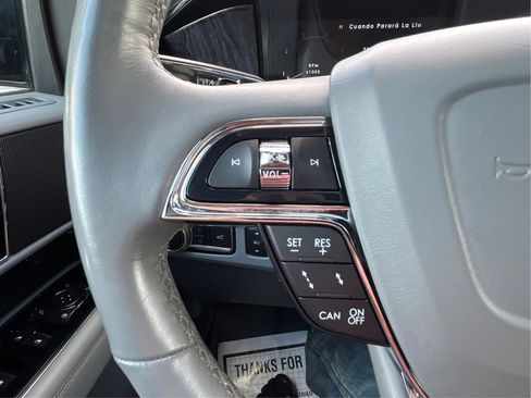 Used 2019 Lincoln Navigator L Reserve AWD/4WD image 37