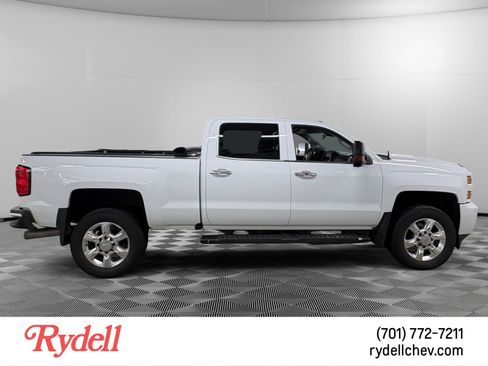 Used 2019 Chevrolet Silverado 2500 LTZ w/ Duramax Plus Package image 6