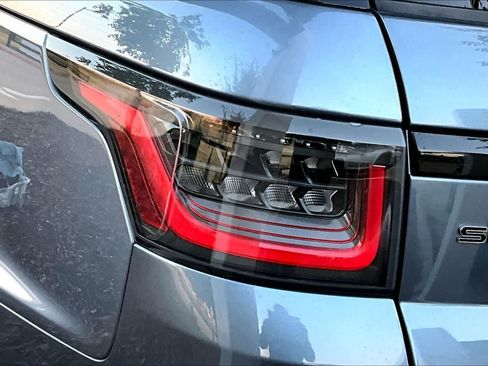 Used 2019 Land Rover Range Rover Sport HSE Dynamic AWD/4WD image 30