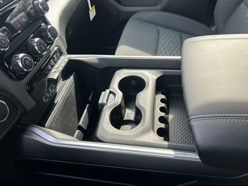 New 2026 RAM 1500 Express image 22