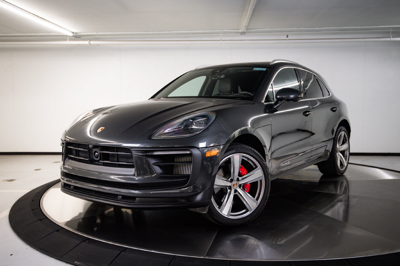 Certified 2026 Porsche Macan S AWD/4WD image 1