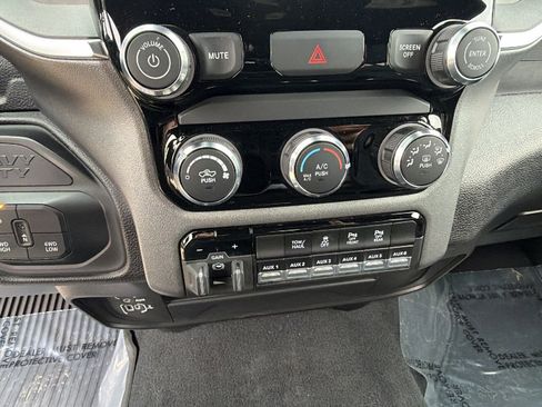Used 2025 RAM 2500 Big Horn image 32