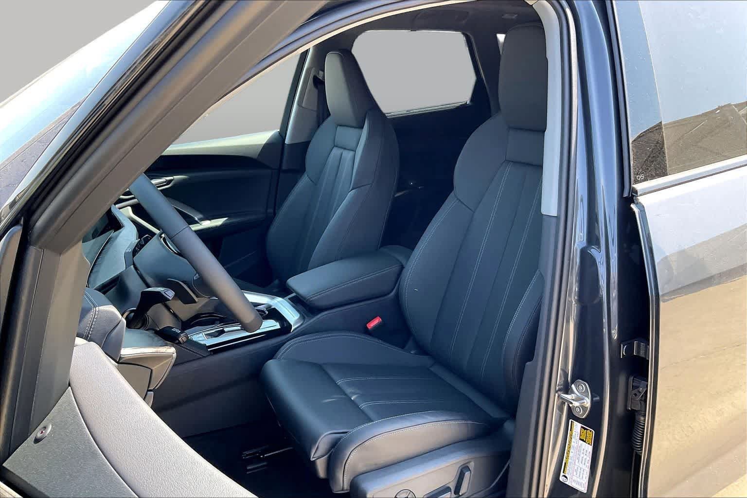 New 2026 Audi Q5 Premium Plus w/ Premium Plus AWD/4WD image 9