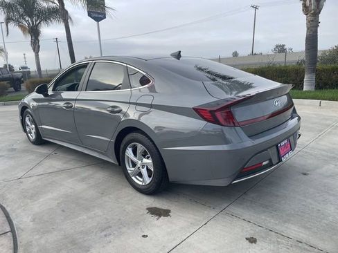 Used 2023 Hyundai Sonata SE w/ Preferred Accessory Package image 6