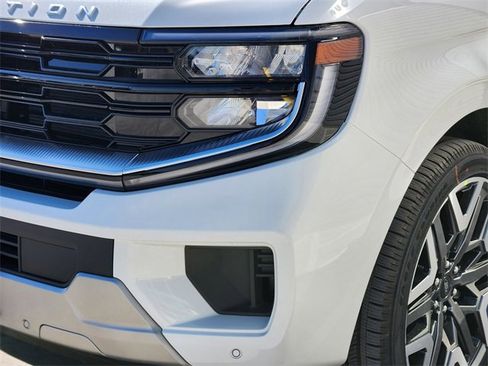 New 2026 Ford Expedition Platinum w/ Platinum Ultimate Package image 6