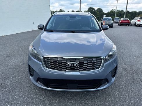 Used 2020 Kia Sorento LX w/ LX I4 Convenience Package AWD/4WD image 2