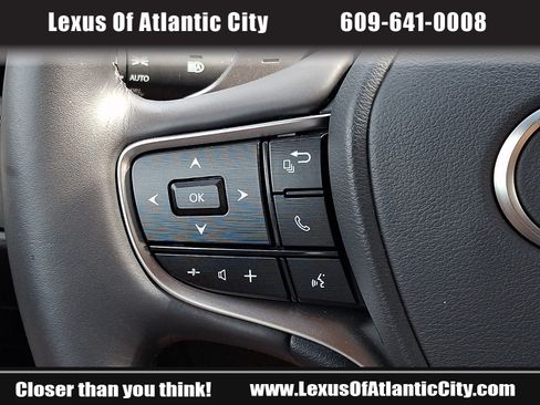 Certified 2024 Lexus ES 350 w/ Premium Package FWD image 22
