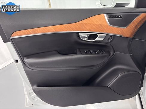 Certified 2025 Volvo XC90 B6 Plus image 15