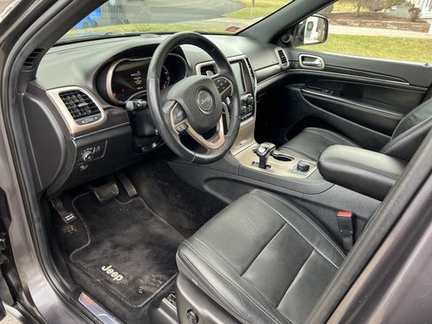 Used 2014 Jeep Grand Cherokee Limited w/ Luxury Group II image 10