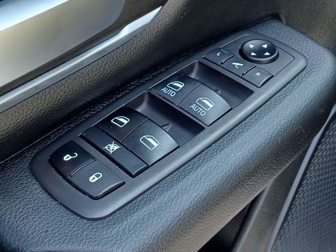 Used 2021 RAM 1500 Big Horn AWD/4WD image 11