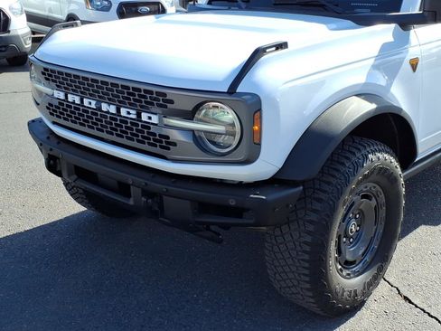 Used 2024 Ford Bronco Badlands AWD/4WD image 8