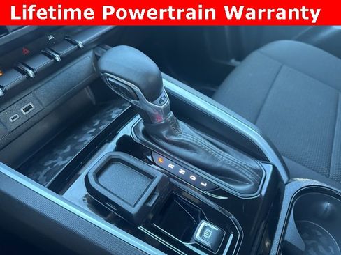 Used 2024 Chevrolet Colorado LT w/ LT Convenience Package image 15