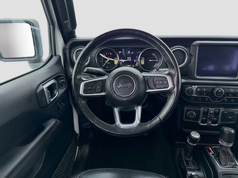 Used 2021 Jeep Wrangler Unlimited Sahara w/ Cold Weather Group AWD/4WD image 12
