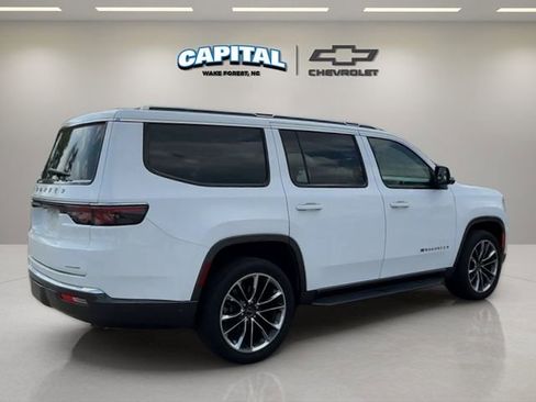 Used 2022 Jeep Wagoneer Series II w/ Convenience Group I image 5