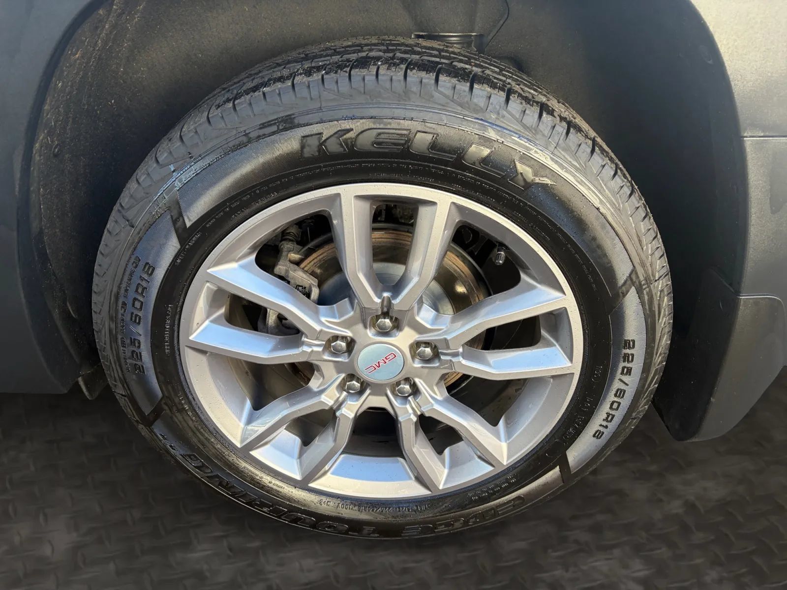 Used 2022 GMC Terrain SLT w/ LPO, Floor Liner Package AWD/4WD image 41