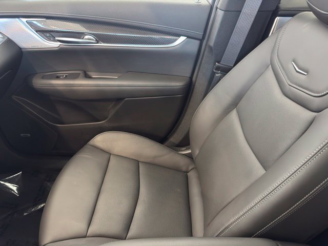 Certified 2024 Cadillac XT6 Sport w/ LPO, Onyx Lite Package AWD/4WD image 31