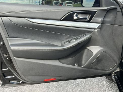 Used 2021 Nissan Maxima 3.5 SV w/ Floor Mat Group FWD image 19