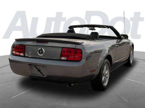 Used 2007 Ford Mustang Premium image 3