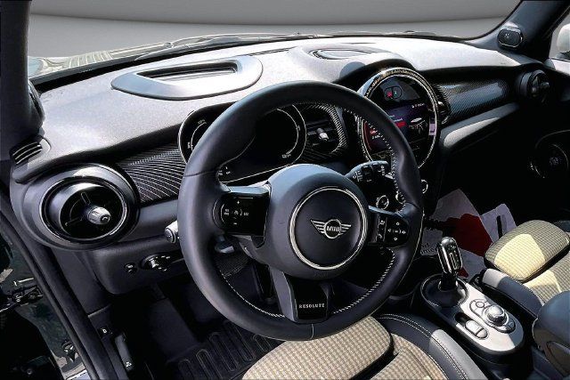 Used 2023 MINI Cooper SE w/ MINI Resolute Edition FWD image 7