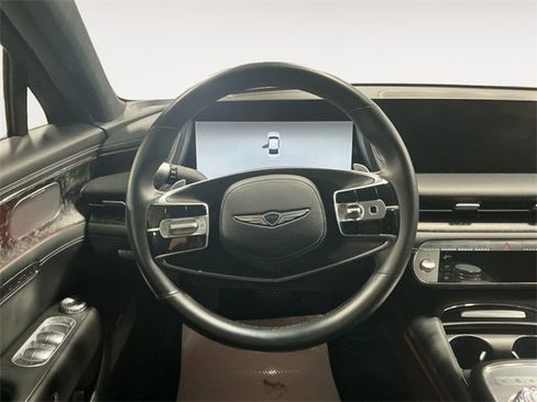Used 2023 Genesis G90 3.5T image 12