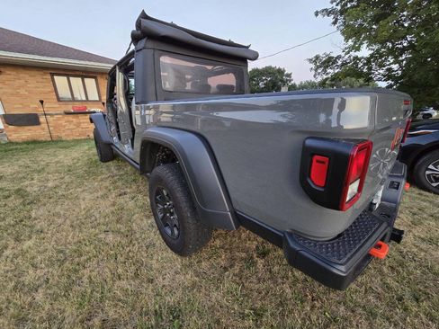 Used 2022 Jeep Gladiator Mojave image 12
