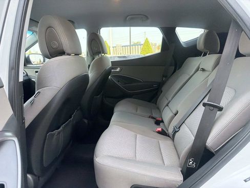 Used 2017 Hyundai Santa Fe Sport FWD image 15