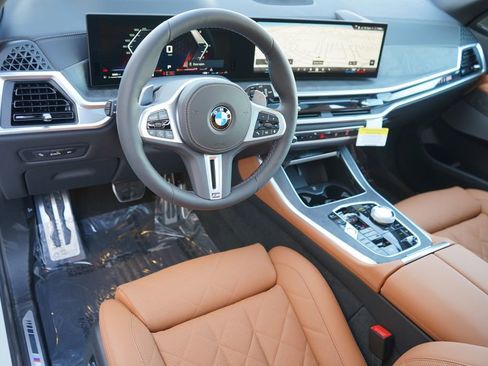 New 2026 BMW X5 M60i image 12