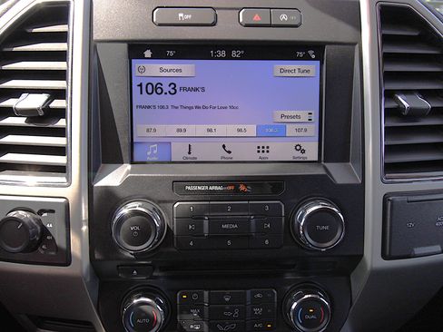 Used 2018 Ford F150 Lariat w/ Equipment Group 501A Mid image 31