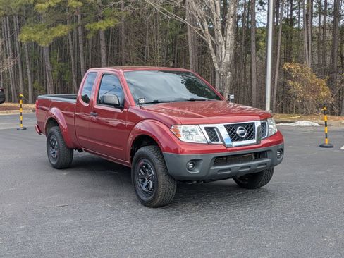 Used 2017 Nissan Frontier S image 3
