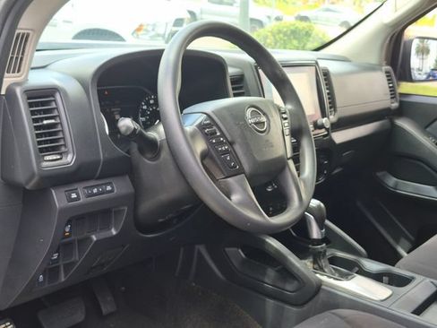 Used 2022 Nissan Frontier S w/ Technology Package RWD image 9