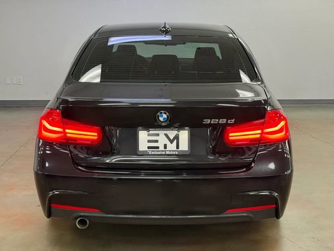 Used 2018 BMW 328d Sedan RWD image 8