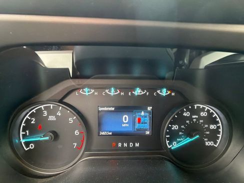 Used 2025 Ford F350 XLT w/ Snow Plow Prep Package AWD/4WD image 8