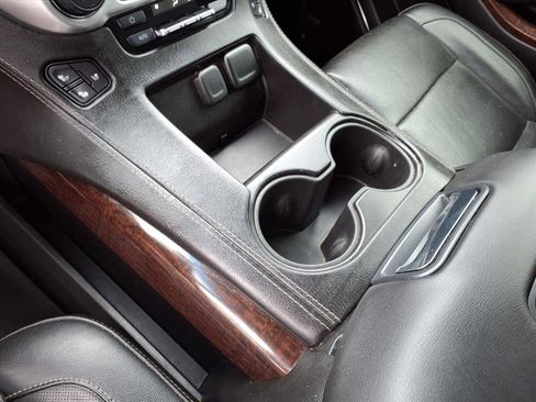 Used 2017 GMC Yukon SLT image 27