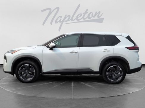 Used 2025 Nissan Rogue SV AWD/4WD image 4